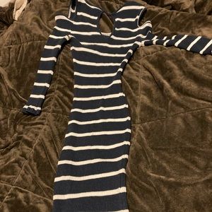 Knitted dress cut out shoulders